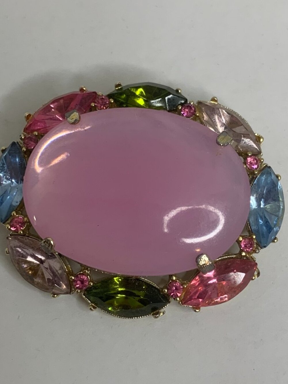 Multi Colored Brooch Main Stone Pink